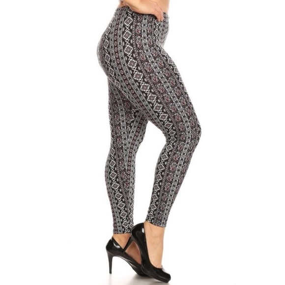 Plus size  leggings - Picture 2 of 4